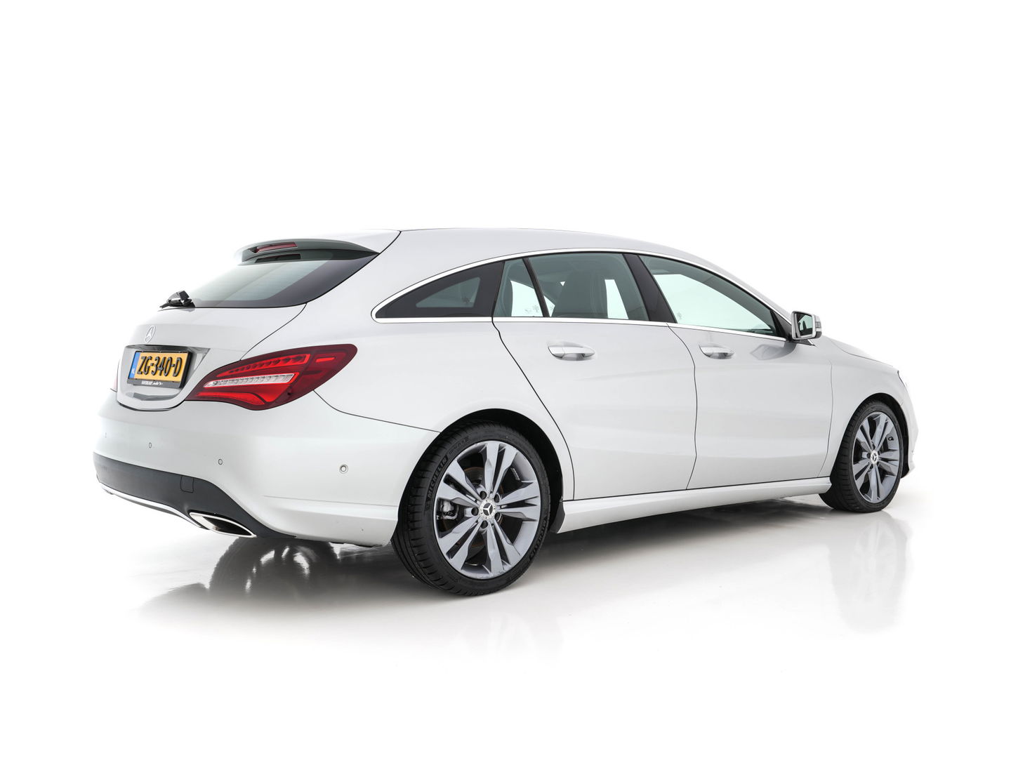 Mercedes-Benz CLA-Klasse Shooting Brake 180 d Business Solution Aut. *NAVI-FULLMAP | FULL-LED | 1/2-LEATHER | CAMERA | ECC | PDC | CRUISE | SPORT-SEATS | 18"ALU**