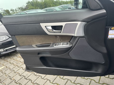 Jaguar XF 2.2D Aut. *NAPPA-FULL-LEATHER  | BI-XENON | NAVI-FULLMAP | CAMERA | ECC | PDC | CRUISE | COMFORT-SEATS | 17"ALU*
