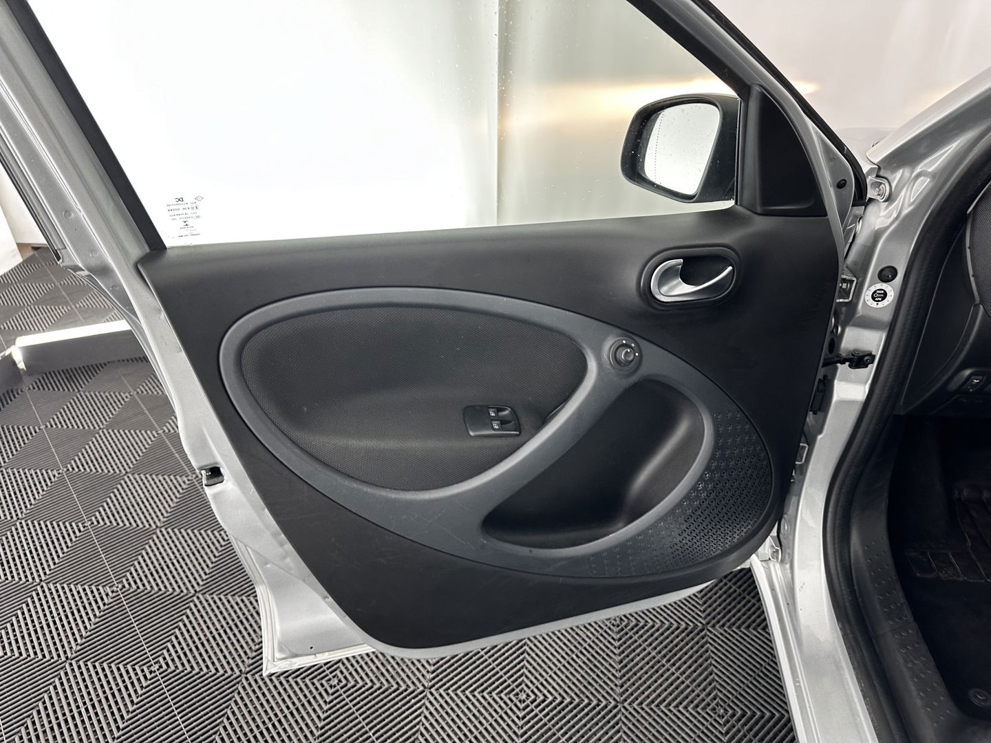 Smart Forfour EQ Business Solution (INCL-BTW) Aut. *NAVI-FULLMAP | FULL-LEATHER | ECC | CRUISE | COMFORT-SEATS | 15"ALU*