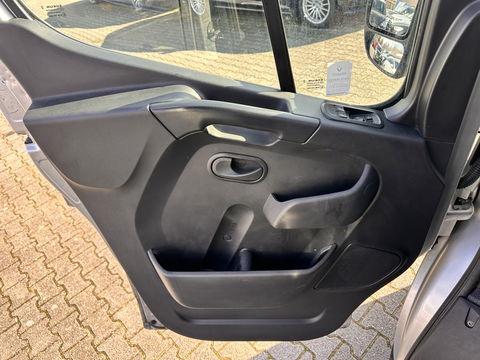Renault Master T35 2.3 dCi 180 L2H2 Energy 3-Pers *KOEL-WAGEN | DUBBELE-SCHUIFDEUR | CAMERA | AIRCO | BLIND-SPOT | CRUISE | PDC | TREKHAAK*