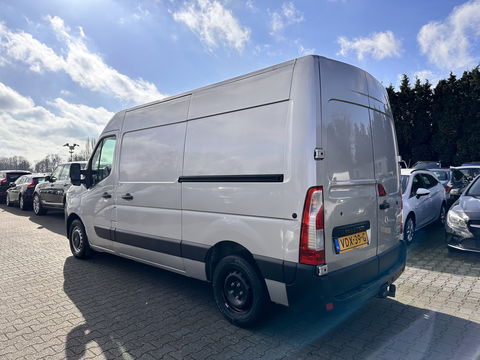 Renault Master T35 2.3 dCi 180 L2H2 Energy 3-Pers *KOEL-WAGEN | DUBBELE-SCHUIFDEUR | CAMERA | AIRCO | BLIND-SPOT | CRUISE | PDC | TREKHAAK*