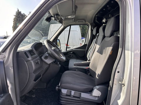 Renault Master T35 2.3 dCi 180 L2H2 Energy 3-Pers *KOEL-WAGEN | DUBBELE-SCHUIFDEUR | CAMERA | AIRCO | BLIND-SPOT | CRUISE | PDC | TREKHAAK*