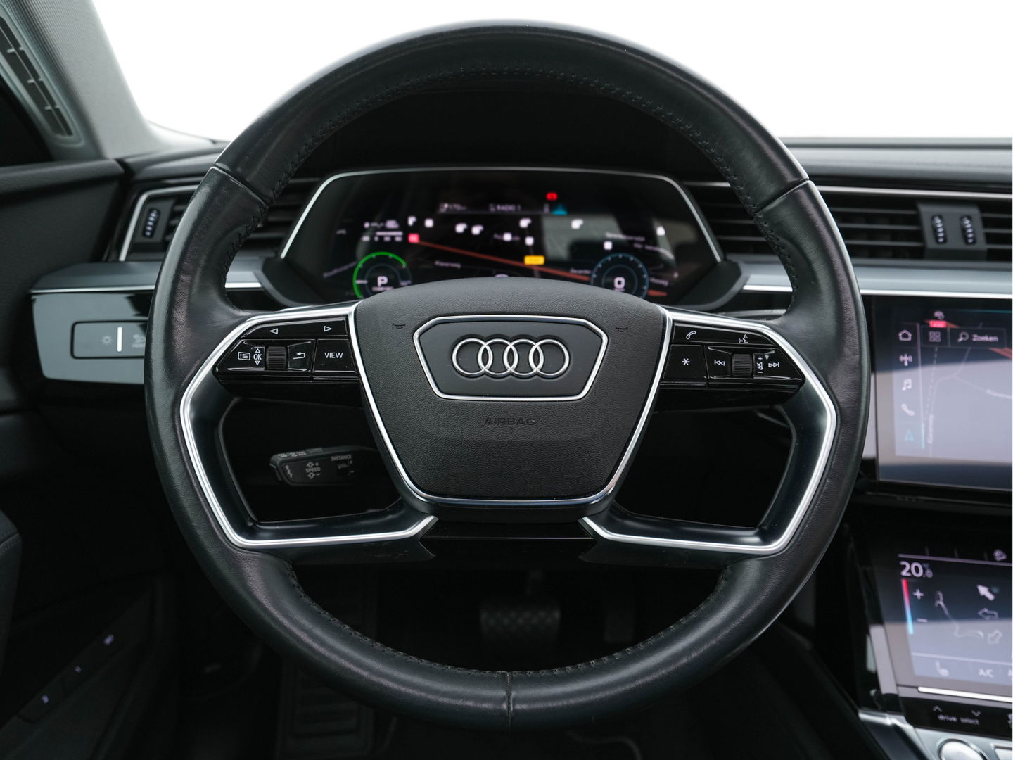 Audi e-tron 50 Quattro Launch Edition plus 71 kWh [ 3-Fase ] (INCL-BTW) *PANO | MILANO-FULL-LEATHER | ADAPT.CRUISE | FULL-LED | DIGI-COCKPIT | KEYLESS | MEMORY-PACK | CAMERA | NAVI-FULLMAP | SHIFT-PADDLES | COMFORT-SEATS | 20''ALU*