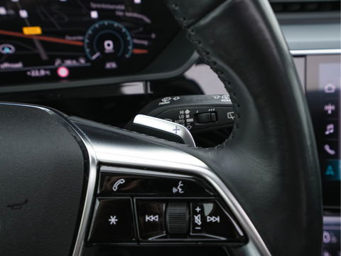 Audi e-tron 50 Quattro Launch Edition plus 71 kWh [ 3-Fase ] (INCL-BTW) *PANO | MILANO-FULL-LEATHER | ADAPT.CRUISE | FULL-LED | DIGI-COCKPIT | KEYLESS | MEMORY-PACK | CAMERA | NAVI-FULLMAP | SHIFT-PADDLES | COMFORT-SEATS | 20''ALU*