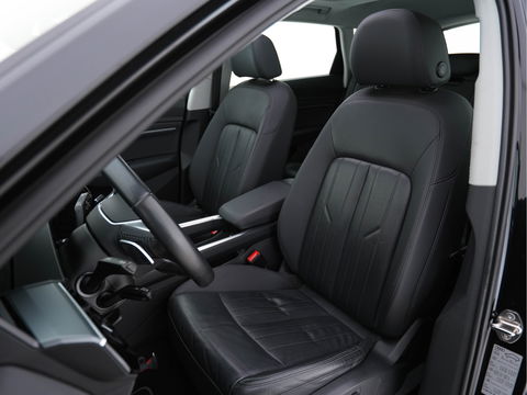 Audi e-tron 50 Quattro Launch Edition plus 71 kWh [ 3-Fase ] (INCL-BTW) *PANO | MILANO-FULL-LEATHER | ADAPT.CRUISE | FULL-LED | DIGI-COCKPIT | KEYLESS | MEMORY-PACK | CAMERA | NAVI-FULLMAP | SHIFT-PADDLES | COMFORT-SEATS | 20''ALU*