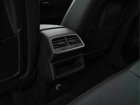 Audi e-tron 50 Quattro Launch Edition plus 71 kWh [ 3-Fase ] (INCL-BTW) *PANO | MILANO-FULL-LEATHER | ADAPT.CRUISE | FULL-LED | DIGI-COCKPIT | KEYLESS | MEMORY-PACK | CAMERA | NAVI-FULLMAP | SHIFT-PADDLES | COMFORT-SEATS | 20''ALU*