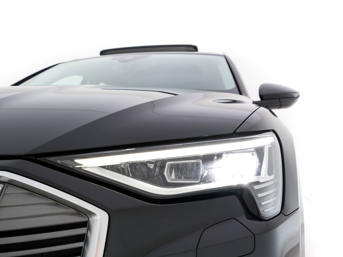 Audi e-tron 50 Quattro Launch Edition plus 71 kWh [ 3-Fase ] (INCL-BTW) *PANO | MILANO-FULL-LEATHER | ADAPT.CRUISE | FULL-LED | DIGI-COCKPIT | KEYLESS | MEMORY-PACK | CAMERA | NAVI-FULLMAP | SHIFT-PADDLES | COMFORT-SEATS | 20''ALU*