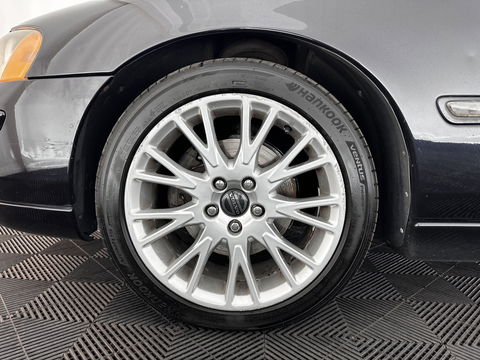 Volvo S60 2.4 D5 Momentum Aut.*NAVI-FULLMAP | 1/2-LEATHER | ECC | CRUISE | PDC | TOWBAR | COMFORT-SEATS | 17"ALU*