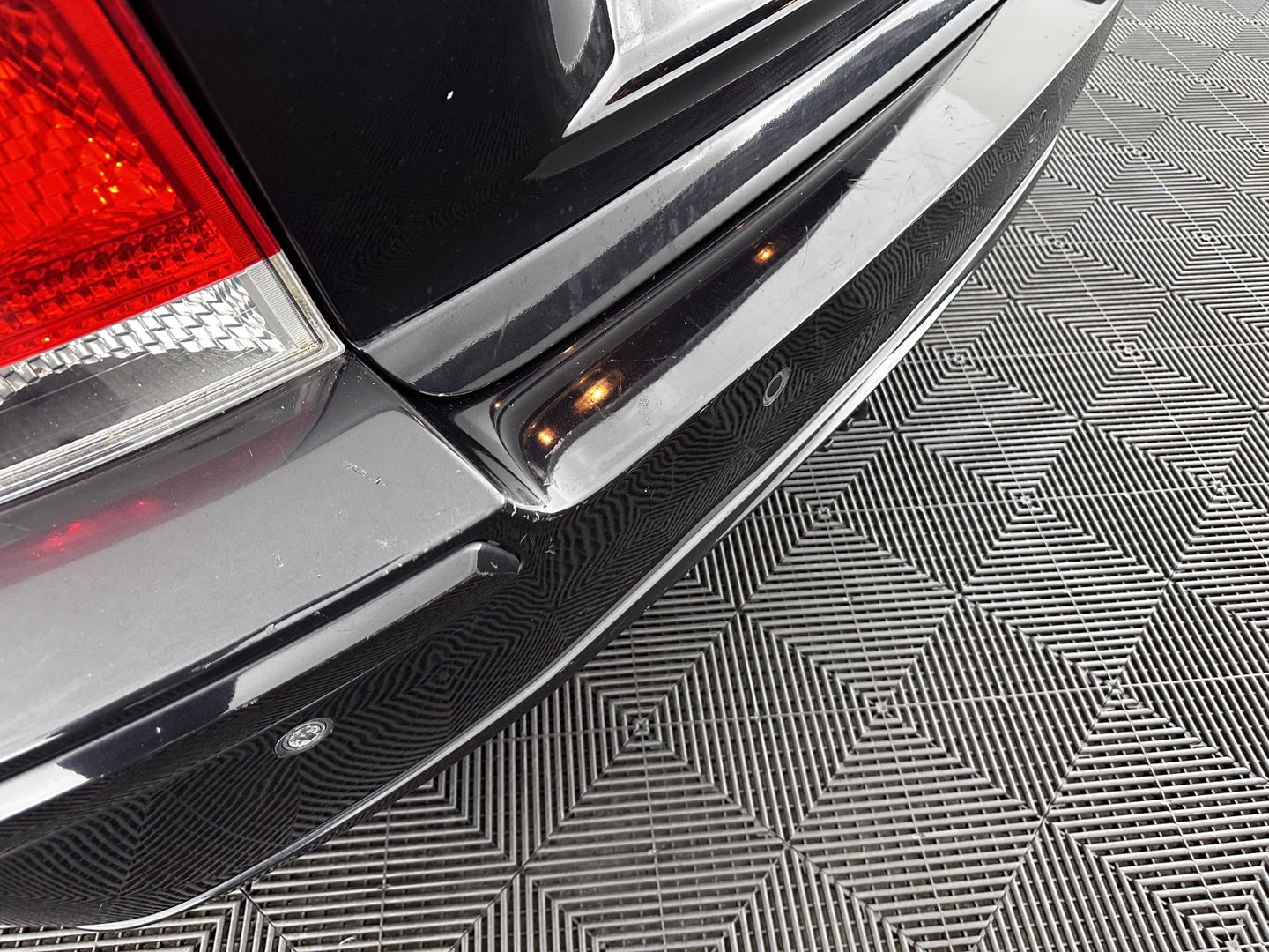 Volvo S60 2.4 D5 Momentum Aut.*NAVI-FULLMAP | 1/2-LEATHER | ECC | CRUISE | PDC | TOWBAR | COMFORT-SEATS | 17"ALU*