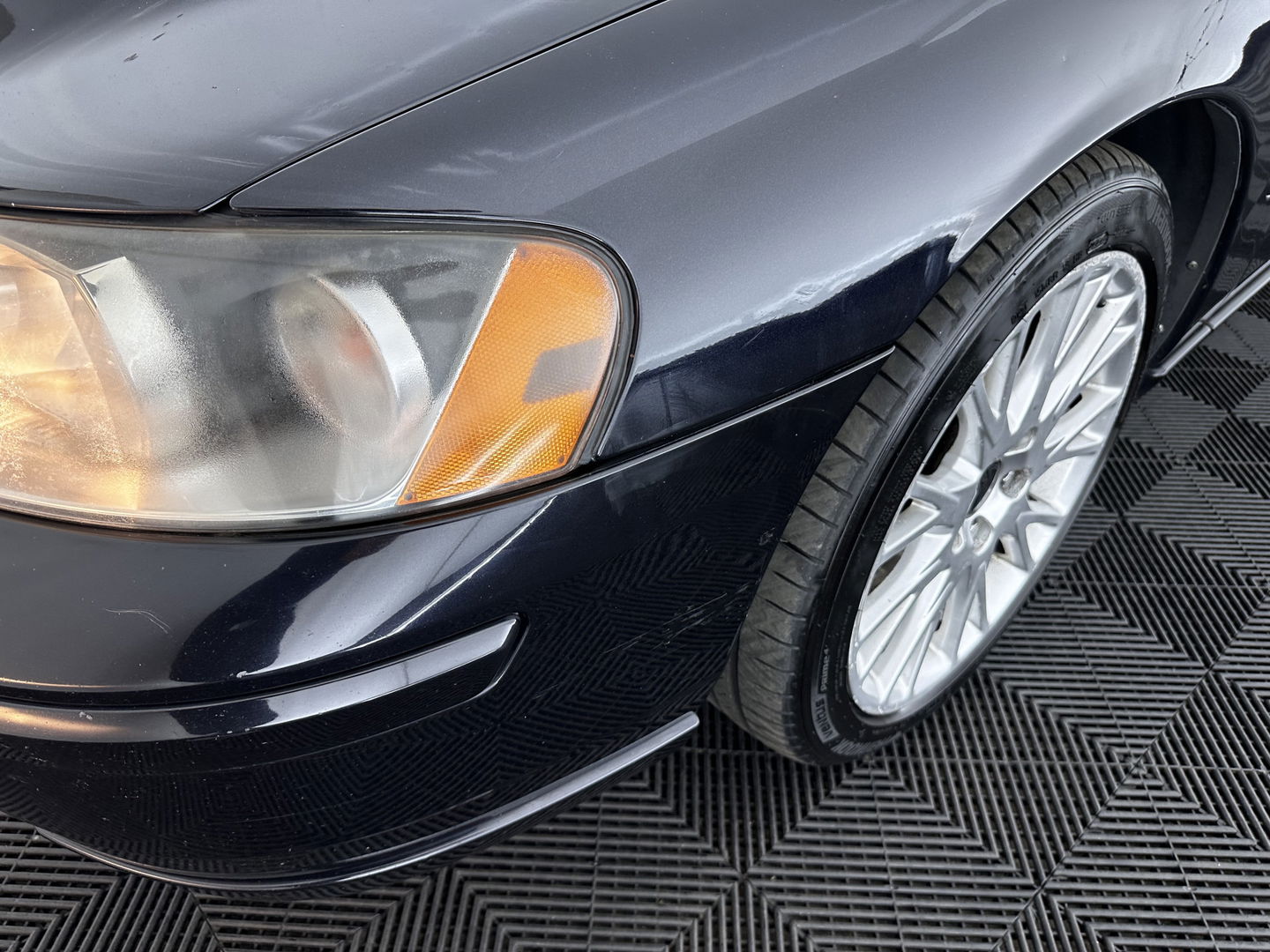 Volvo S60 2.4 D5 Momentum Aut.*NAVI-FULLMAP | 1/2-LEATHER | ECC | CRUISE | PDC | TOWBAR | COMFORT-SEATS | 17"ALU*