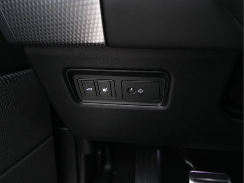 Land Rover Range Rover Sport P400e Limited-Edition Black-Line Aut. *PANO | OXFORD-FULL-LEATHER| MATRIX-LED | MERIDIAN-SURROUND | NAVI-FULLMAP | HEAD-UP | KEYLESS |  DAB | MEMORY-PACK | DIGI-COCKPIT | SURROUND-VIEW | COMFORT-SEATS | 21"ALU*