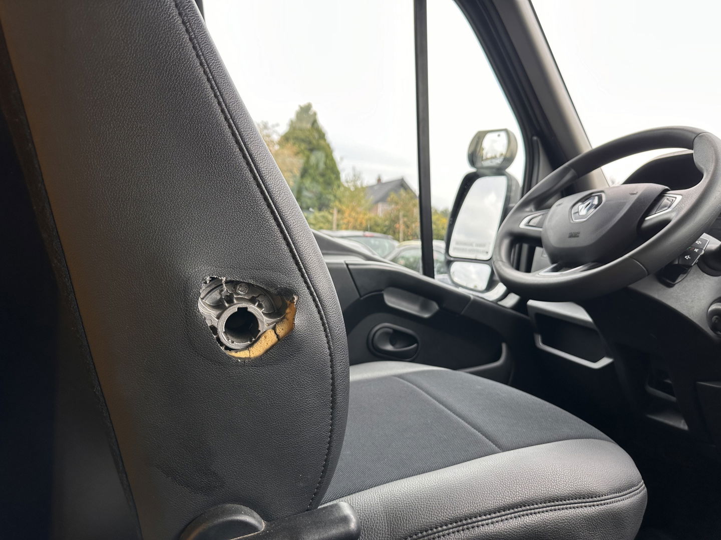 Renault Master T35 2.3 dCi 150 L3 Energy Aut. *CAMERA | AIRCO | CRUISE | RADIO-MP3 | AIR-PRESSURE-SEAT*