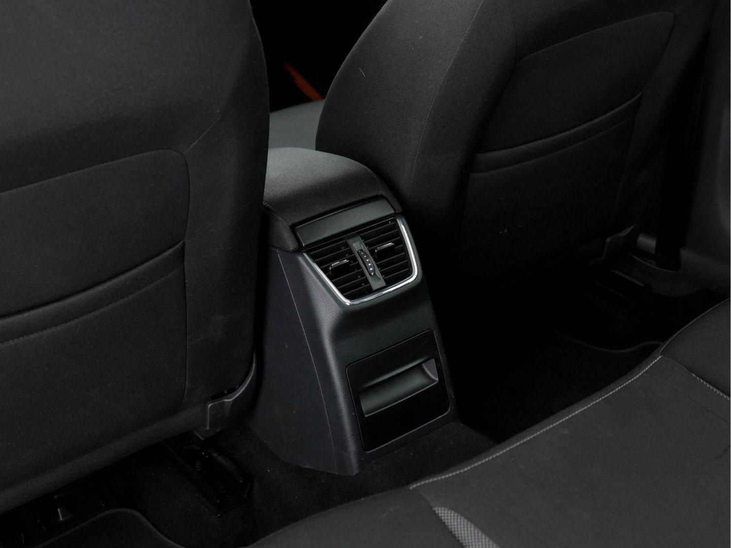 Škoda Octavia 1.0 TSI Greentech Ambition Business Aut. *NAVI-FULLMAP | ECC | PDC | CRUISE | AMUNDSEN-AUDIO*