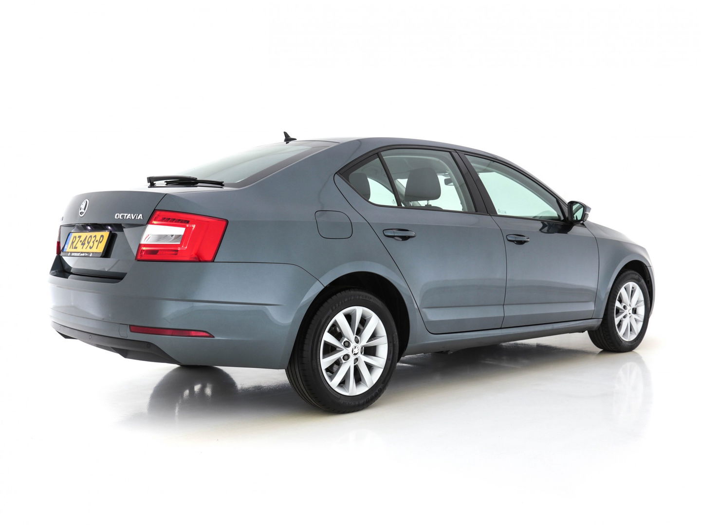 Škoda Octavia 1.0 TSI Greentech Ambition Business Aut. *NAVI-FULLMAP | ECC | PDC | CRUISE | AMUNDSEN-AUDIO*