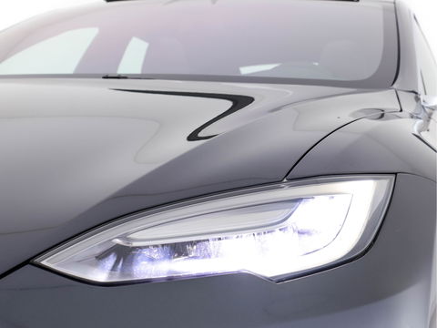 Tesla Model S 235 Kw Base [ 3-Fase ] (INCL-BTW) *PANO | AUTO-PILOT | KEYLESS | FULL-LED | 1/2-LEATHER | NAVI-FULLMAP | SURROUND-VIEW | APP-CONNECT | LANE-ASSIST | DIGI-COCKPIT | DAB | SPORT-SEATS | 19"ALU