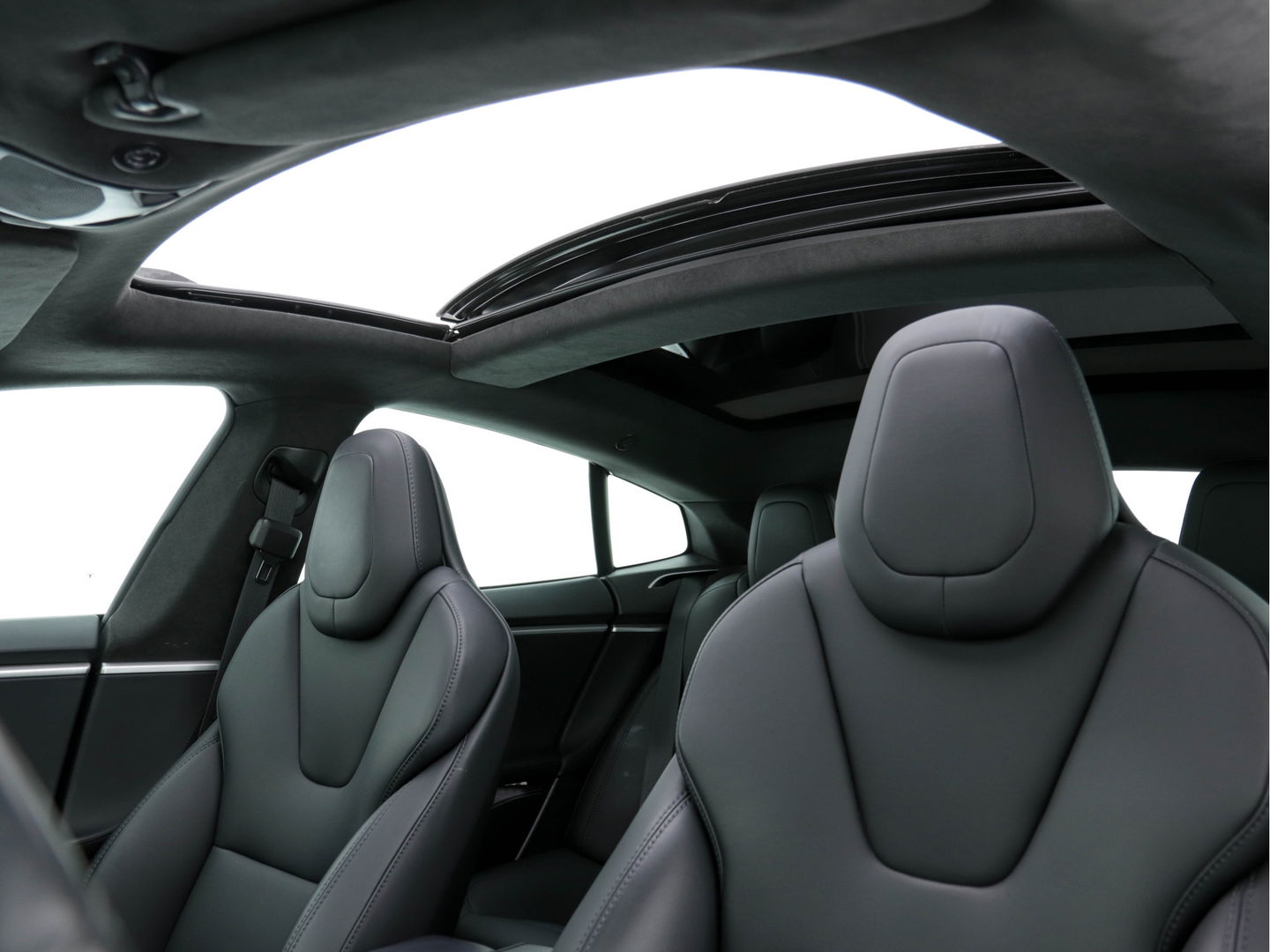 Tesla Model S 100D - 307 Kw AWD [ 3-Fase ] (INCL-BTW) *PANO | FULL-LEATHER  | FULL-LED | DIGI-COCKPIT | SURROUND-VIEW | AUTO-PILOT | AIR-SUSPENSION |  KEYLESS | CRUISE | SPORT-SEATS | 19"ALU*