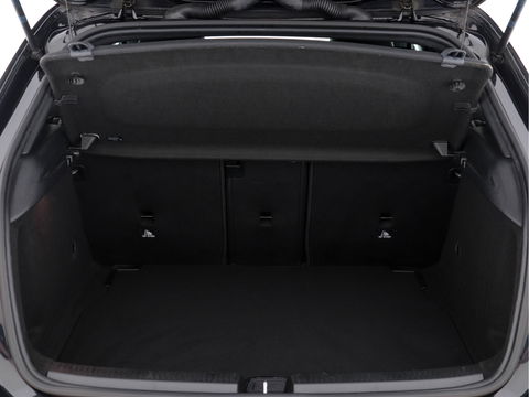 Mercedes-Benz A-Klasse 160 Business Solution AMG-Style (BTW) *WIDE-SCREEN-COCKPIT | FULL-LED | SPORT-SEATS | MICROFIBRE-LEATHER | M-BUX-NAVI | CAMERA | ECC | PDC | CRUISE| APP-CONNECT | AMBIENT-LIGHT*