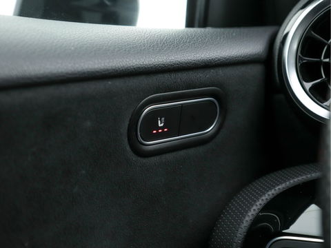 Mercedes-Benz A-Klasse 160 Business Solution AMG-Style (BTW) *WIDE-SCREEN-COCKPIT | FULL-LED | SPORT-SEATS | MICROFIBRE-LEATHER | M-BUX-NAVI | CAMERA | ECC | PDC | CRUISE| APP-CONNECT | AMBIENT-LIGHT*