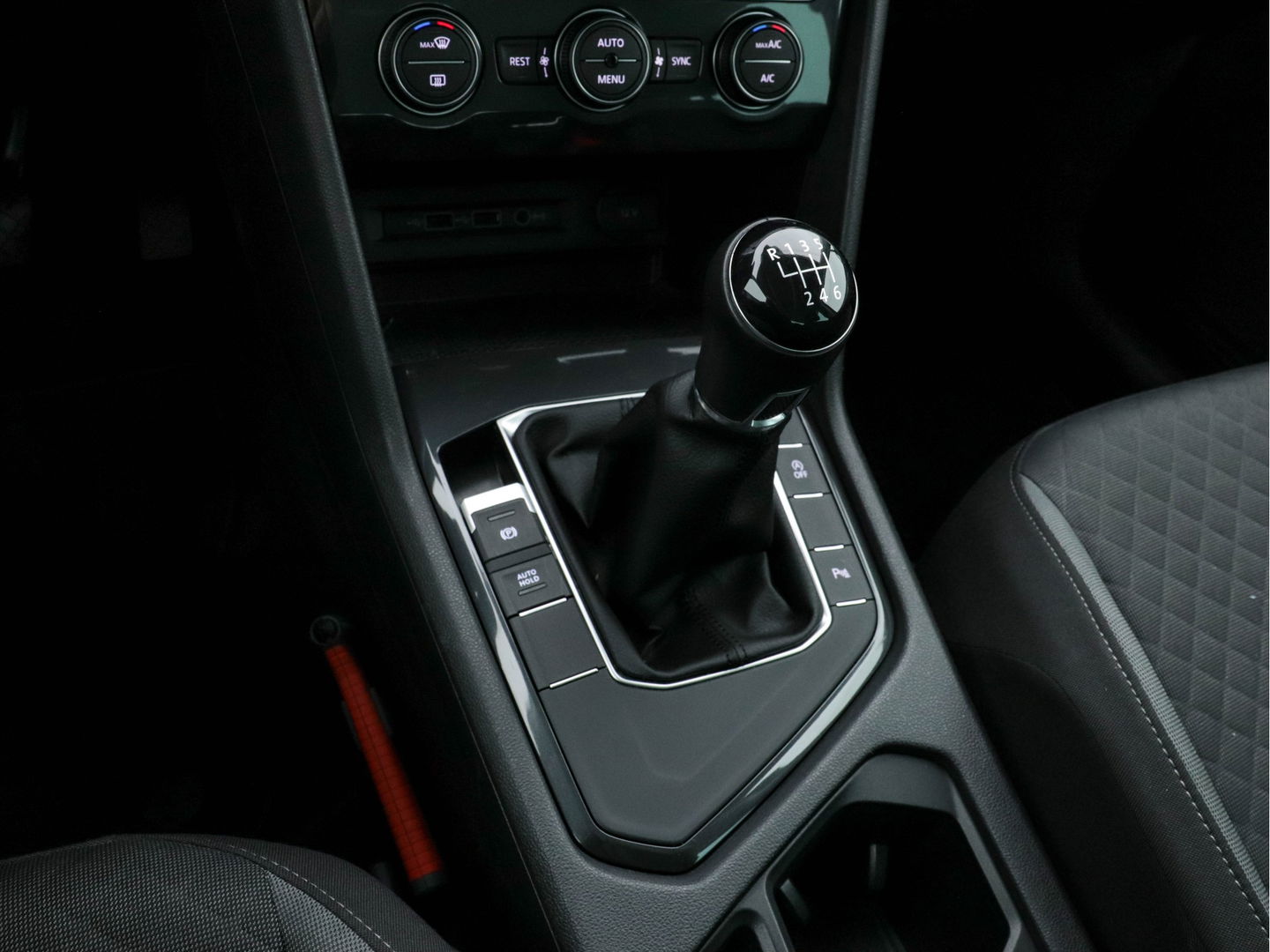 Volkswagen Tiguan 1.5 TSI Comfortline-Business *NAVI-FULLMAP | DAB | ECC | PDC | CRUISE | PARKPILOT | LANE-ASSIST | APP-CONNECT*