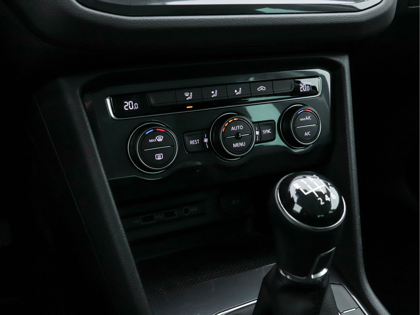 Volkswagen Tiguan 1.5 TSI Comfortline-Business *NAVI-FULLMAP | DAB | ECC | PDC | CRUISE | PARKPILOT | LANE-ASSIST | APP-CONNECT*