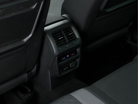 Volkswagen Tiguan 1.5 TSI Comfortline-Business *NAVI-FULLMAP | DAB | ECC | PDC | CRUISE | PARKPILOT | LANE-ASSIST | APP-CONNECT*
