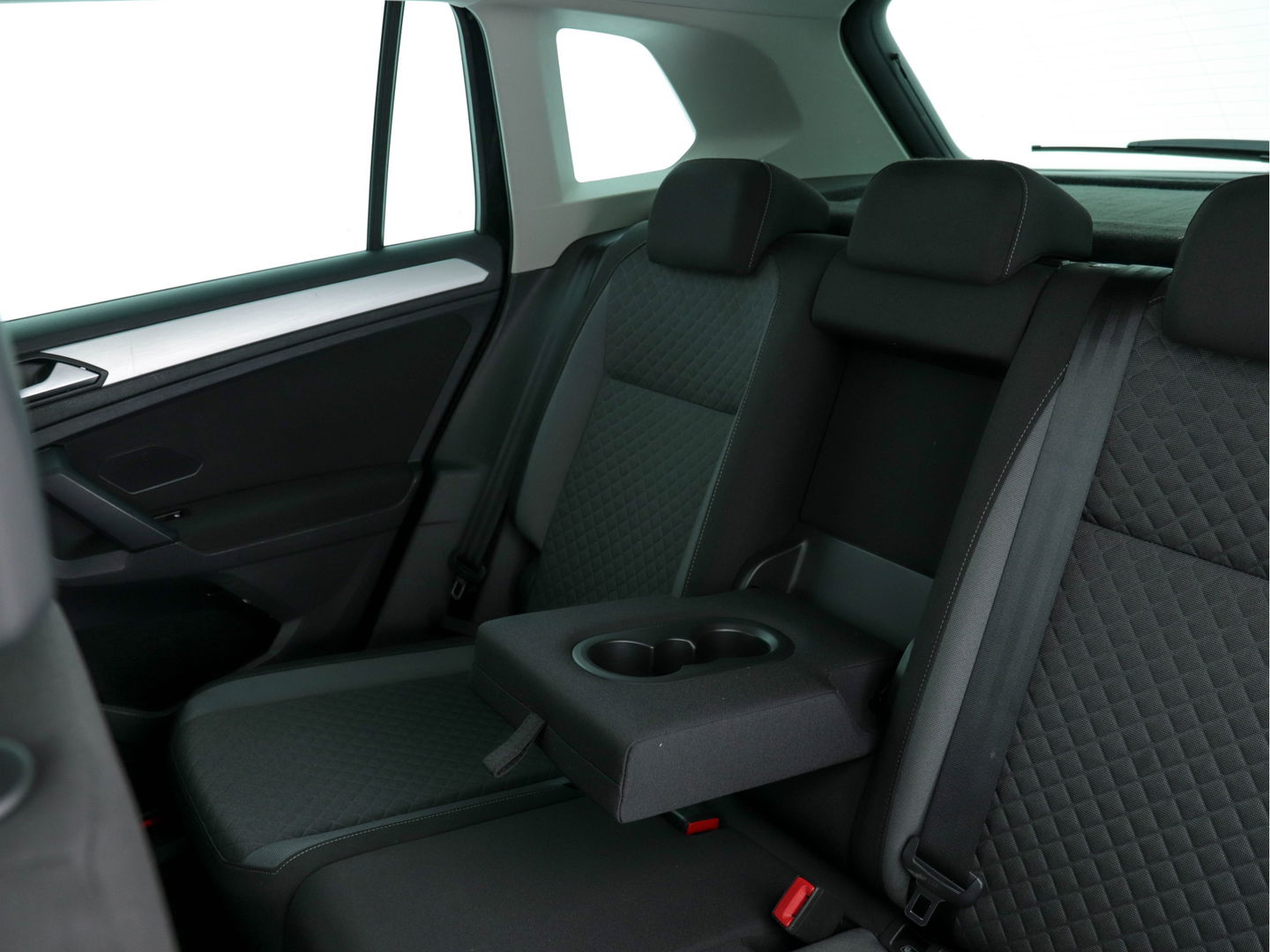 Volkswagen Tiguan 1.5 TSI Comfortline-Business *NAVI-FULLMAP | DAB | ECC | PDC | CRUISE | PARKPILOT | LANE-ASSIST | APP-CONNECT*