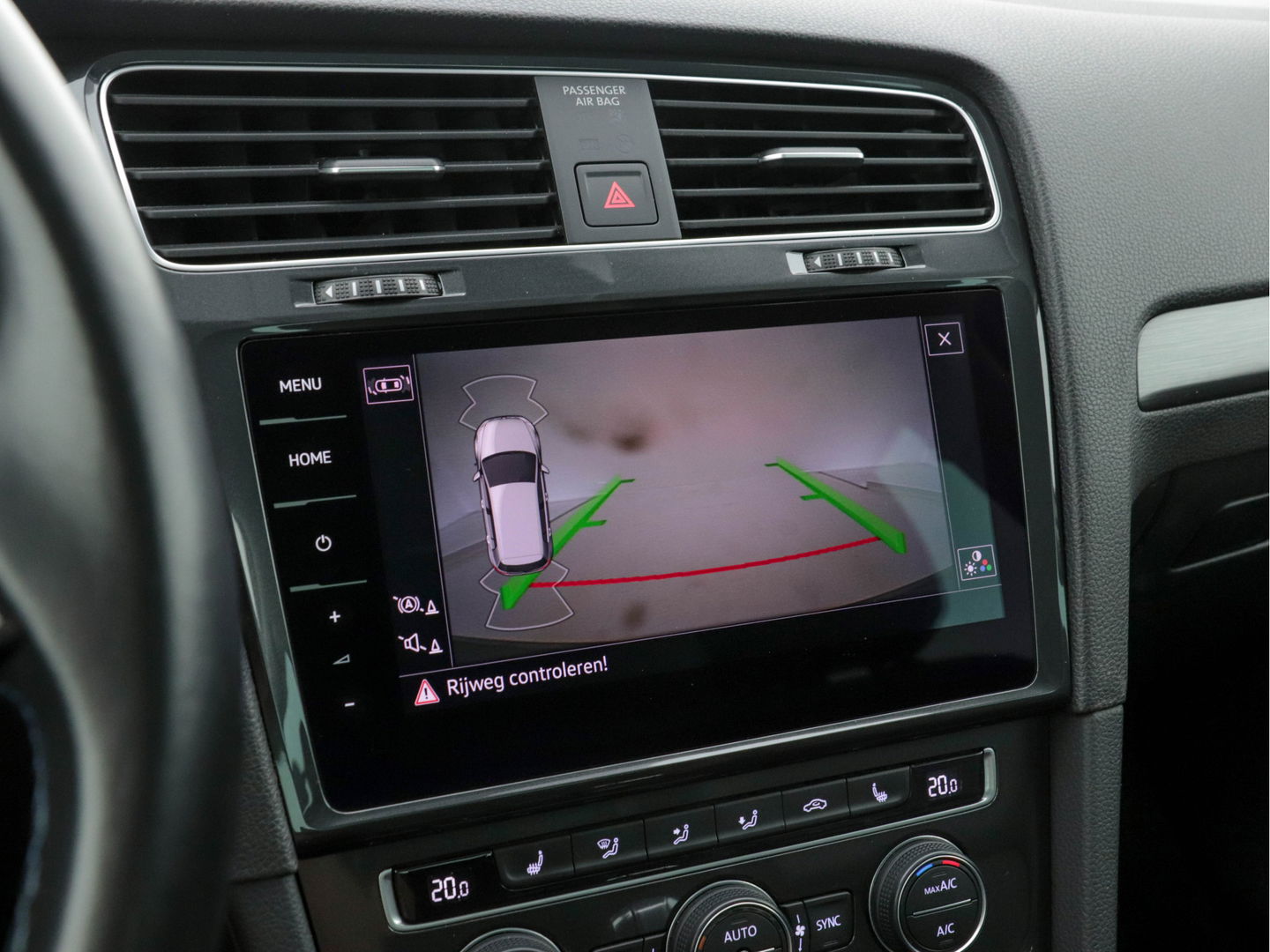Volkswagen e-Golf (INCL-BTW) *HEATPUMP | FULL-LEATHER | FULL-LED | ADAPTIVE-CRUISE | VIRTUAL-COCKPIT |  KEYLESS | CAMERA | ECC | PDC | APP-CONNECT | COMFORT-SEATS | 17"ALU*
