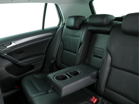 Volkswagen e-Golf (INCL-BTW) *HEATPUMP | FULL-LEATHER | FULL-LED | ADAPTIVE-CRUISE | VIRTUAL-COCKPIT |  KEYLESS | CAMERA | ECC | PDC | APP-CONNECT | COMFORT-SEATS | 17"ALU*
