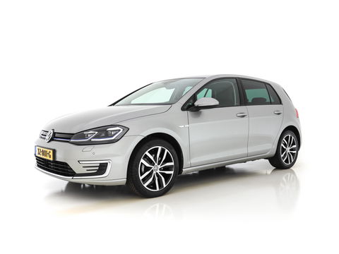 Volkswagen e-Golf (INCL-BTW) *HEATPUMP | FULL-LEATHER | FULL-LED | ADAPTIVE-CRUISE | VIRTUAL-COCKPIT |  KEYLESS | CAMERA | ECC | PDC | APP-CONNECT | COMFORT-SEATS | 17"ALU*