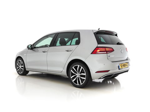 Volkswagen e-Golf (INCL-BTW) *HEATPUMP | FULL-LEATHER | FULL-LED | ADAPTIVE-CRUISE | VIRTUAL-COCKPIT |  KEYLESS | CAMERA | ECC | PDC | APP-CONNECT | COMFORT-SEATS | 17"ALU*