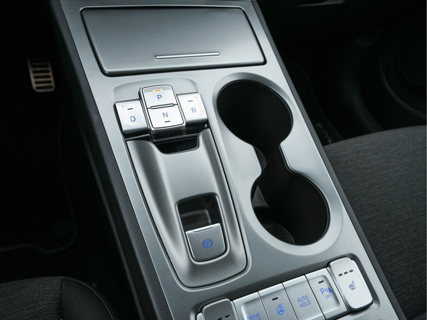 Hyundai KONA EV Comfort 39 kWh (INCL-BTW) *HEAT-PUMP | NAVI-FULLMAP | KEYLESS | KRELL-AUDIO | CAMERA | DAB | ECC | PDC | ADAPTIVE-CRUISE | LANE-ASSIST | COMFORT-SEATS | 17"ALU*