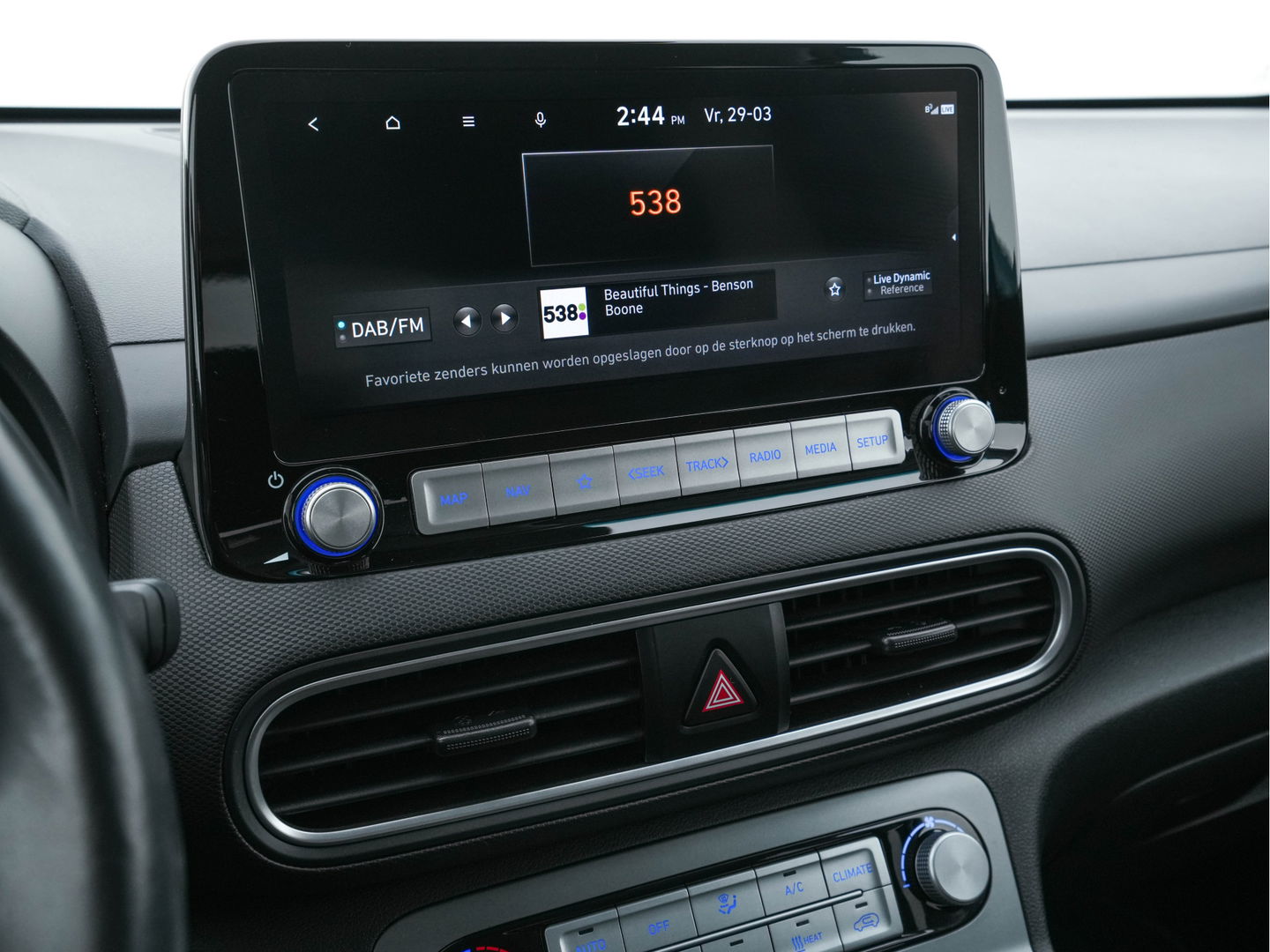 Hyundai KONA EV Comfort 39 kWh (INCL-BTW) *HEAT-PUMP | NAVI-FULLMAP  | KEYLESS | KRELL-AUDIO | CAMERA | DAB | ECC | PDC | ADAPTIVE-CRUISE | LANE-ASSIST | COMFORT-SEATS | 17"ALU*