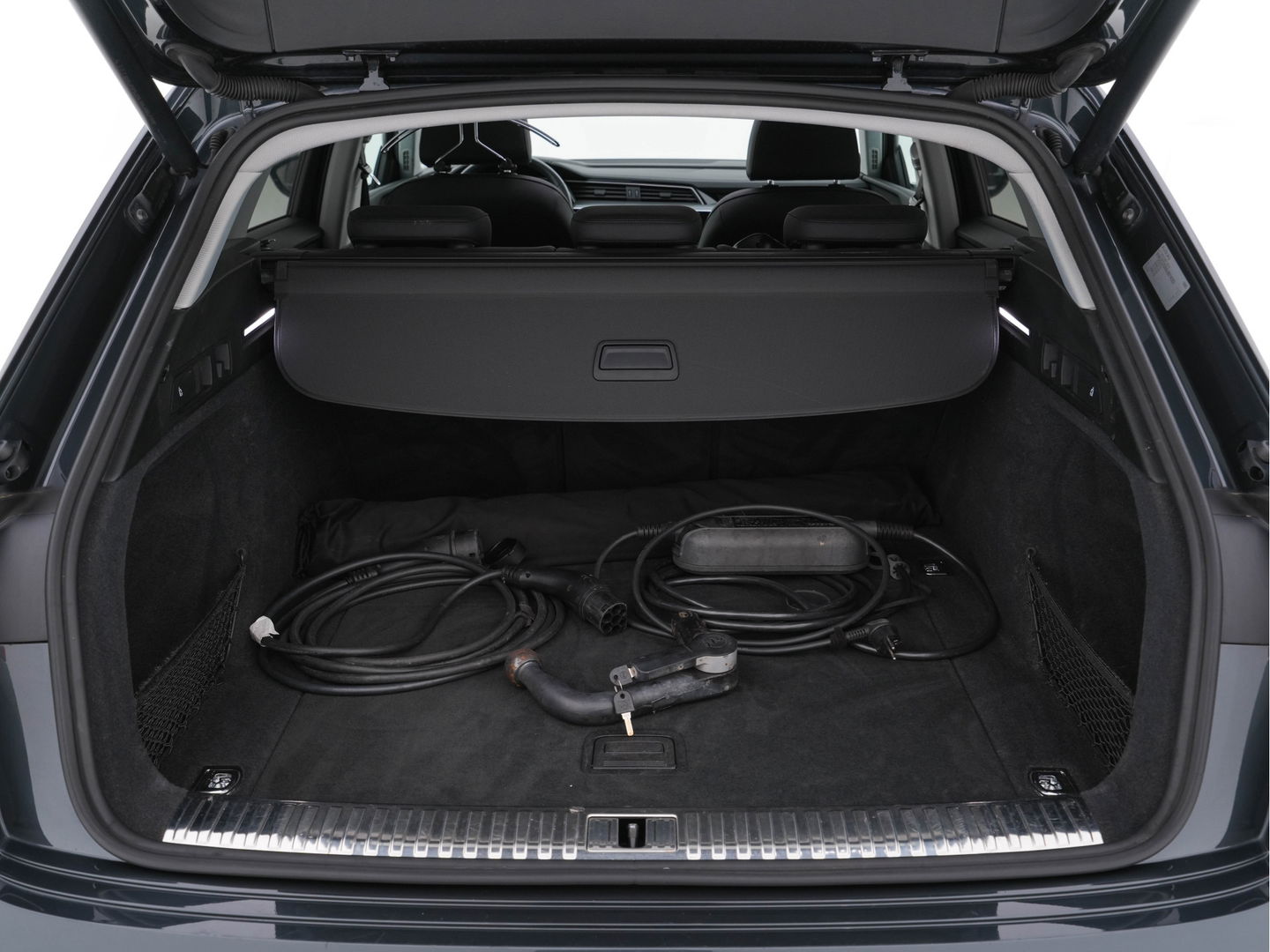 Audi e-tron 50 Quattro Launch-Edition-Plus [ 3-Fase ] (INCL-BTW) *PANO | DIGI-COCKPIT | MILANO-LUXURY-LEATHER | FULL-LED | MEMORY-PACK |  KEYLESS | NAVI-FULLMAP | TOWBAR | SHIFT-PADDLES | COMFORT-SEATS | 20"ALU*