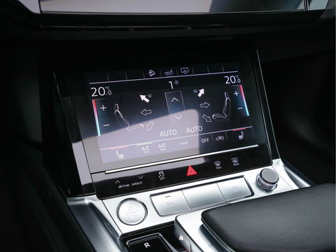 Audi e-tron 50 Quattro Launch-Edition-Plus [ 3-Fase ] (INCL-BTW) *PANO | DIGI-COCKPIT | MILANO-LUXURY-LEATHER | FULL-LED | MEMORY-PACK |  KEYLESS | NAVI-FULLMAP | TOWBAR | SHIFT-PADDLES | COMFORT-SEATS | 20"ALU*