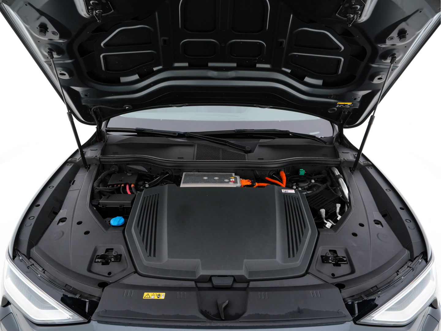 Audi e-tron 50 Quattro Launch-Edition-Plus [ 3-Fase ] (INCL-BTW) *PANO | DIGI-COCKPIT | MILANO-LUXURY-LEATHER | FULL-LED | MEMORY-PACK |  KEYLESS | NAVI-FULLMAP | TOWBAR | SHIFT-PADDLES | COMFORT-SEATS | 20"ALU*
