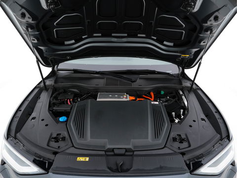 Audi e-tron 50 Quattro Launch-Edition-Plus [ 3-Fase ] (INCL-BTW) *PANO | DIGI-COCKPIT | MILANO-LUXURY-LEATHER | FULL-LED | MEMORY-PACK |  KEYLESS | NAVI-FULLMAP | TOWBAR | SHIFT-PADDLES | COMFORT-SEATS | 20"ALU*