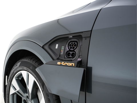 Audi e-tron 50 Quattro Launch-Edition-Plus [ 3-Fase ] (INCL-BTW) *PANO | DIGI-COCKPIT | MILANO-LUXURY-LEATHER | FULL-LED | MEMORY-PACK |  KEYLESS | NAVI-FULLMAP | TOWBAR | SHIFT-PADDLES | COMFORT-SEATS | 20"ALU*
