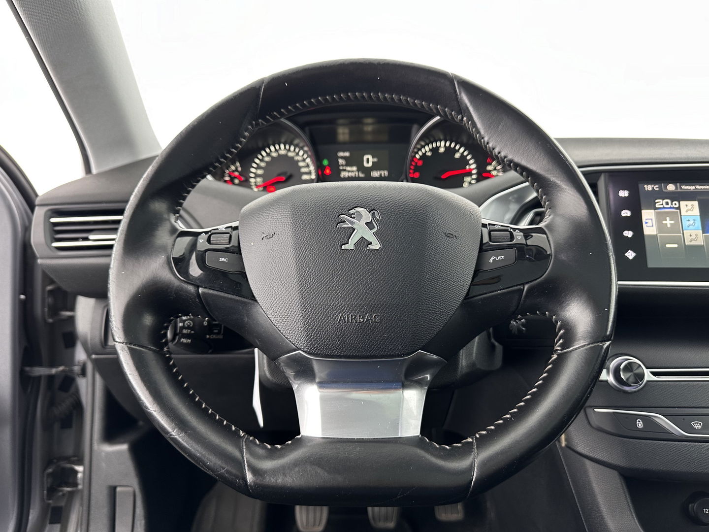 Peugeot 308 SW 1.6 BlueHDI Blue Lease Executive Pack *PANO | CAMERA | NAVI-FULLMAP | ECC | PDC | CRUISE | LANE-ASSIST | COMFORT-SEATS | 16"ALU*
