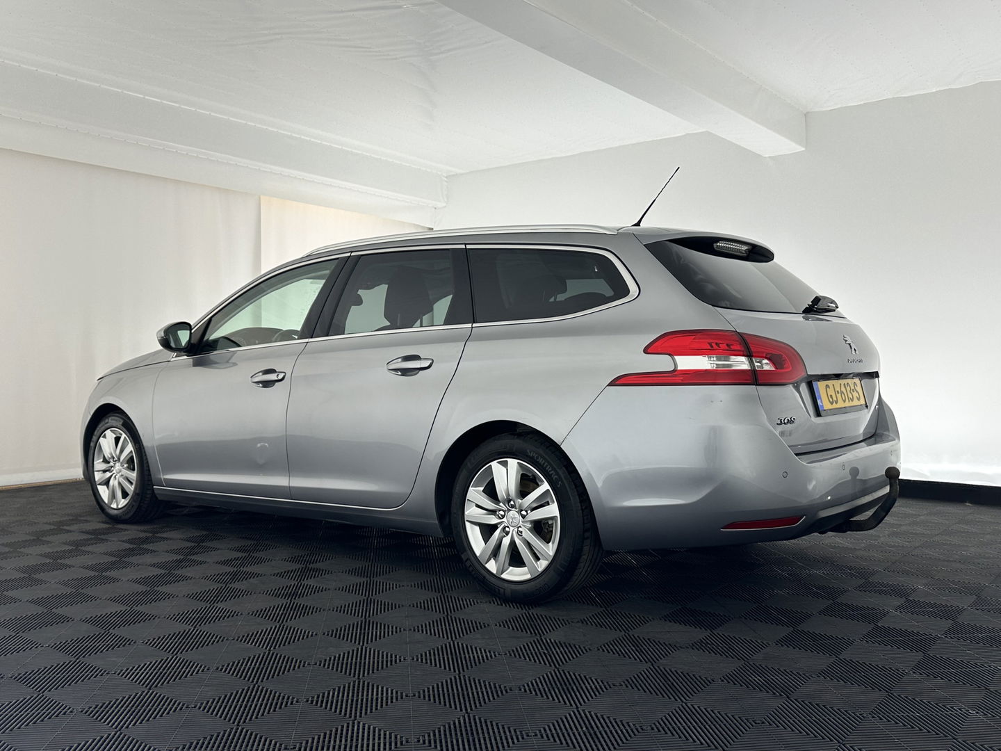 Peugeot 308 SW 1.6 BlueHDI Blue Lease Executive Pack *PANO | CAMERA | NAVI-FULLMAP | ECC | PDC | CRUISE | LANE-ASSIST | COMFORT-SEATS | 16"ALU*