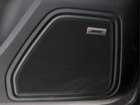 Porsche Macan 3.6 Turbo Aut. *PANO | XENON | FULL-LEATHER  | BOSE-SOUND | NL-AUTO | NAVI-PROF | XENON | COMFORT-SEATS | CAMERA | ECC | PDC | ALCANTARA | MODEL-2015*