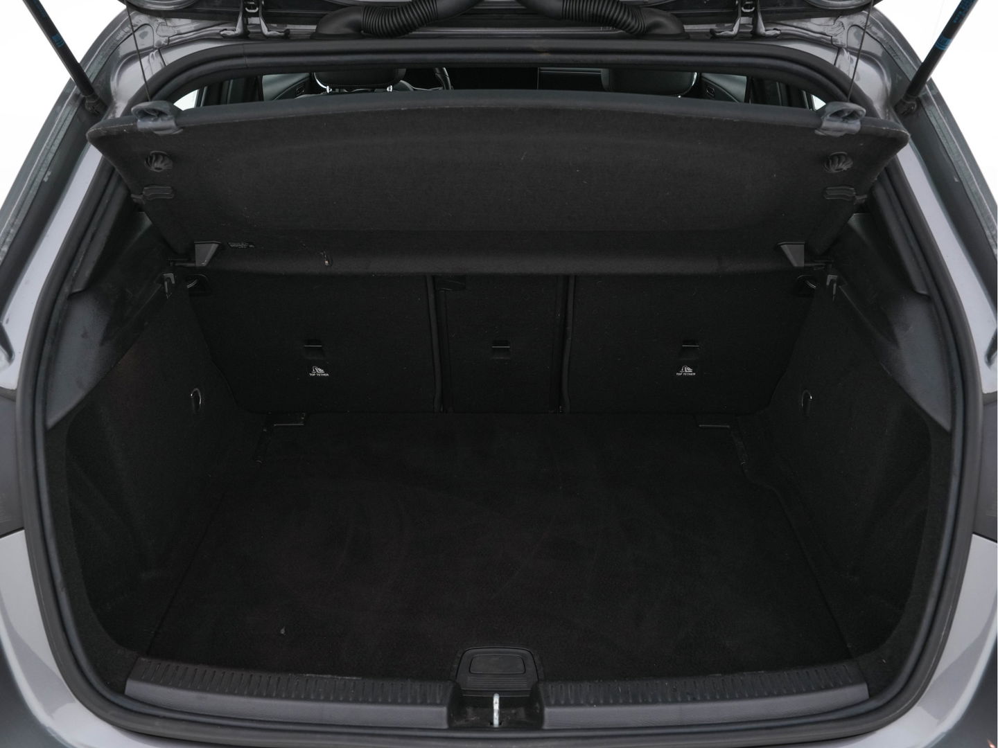 Mercedes-Benz A-Klasse 180 Advantage Style-Pack Aut. *WIDESCREEN-DIGI-COCKPIT | DAB | LEATHER-MICROFIBRE | CAMERA | NAVI-FULLMAP | ECC | PDC | CRUISE | APP-CONNECT | SPORT-SEATS | 16"ALU*