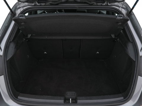 Mercedes-Benz A-Klasse 180 Advantage Style-Pack Aut. *WIDESCREEN-DIGI-COCKPIT | DAB | LEATHER-MICROFIBRE | CAMERA | NAVI-FULLMAP | ECC | PDC | CRUISE | APP-CONNECT | SPORT-SEATS | 16"ALU*