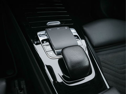 Mercedes-Benz A-Klasse 180 Advantage Style-Pack Aut. *WIDESCREEN-DIGI-COCKPIT | DAB | LEATHER-MICROFIBRE | CAMERA | NAVI-FULLMAP | ECC | PDC | CRUISE | APP-CONNECT | SPORT-SEATS | 16"ALU*