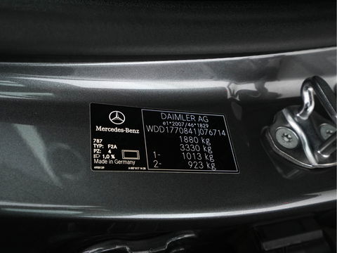 Mercedes-Benz A-Klasse 180 Advantage Style-Pack Aut. *WIDESCREEN-DIGI-COCKPIT | DAB | LEATHER-MICROFIBRE | CAMERA | NAVI-FULLMAP | ECC | PDC | CRUISE | APP-CONNECT | SPORT-SEATS | 16"ALU*
