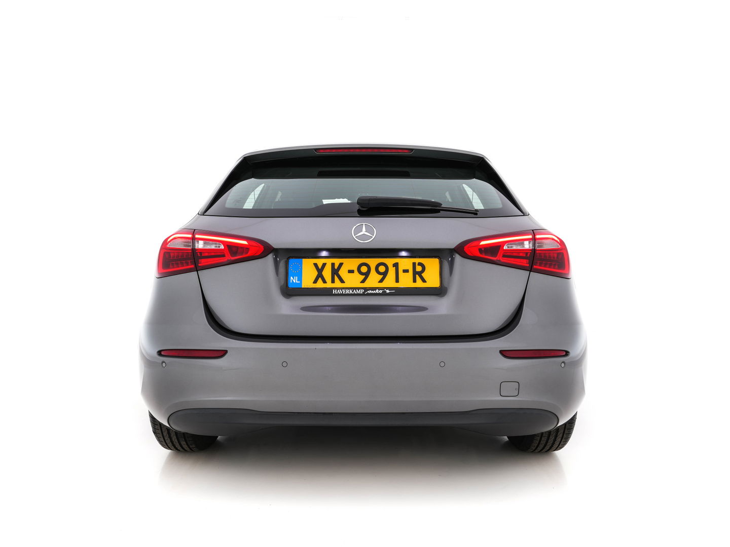 Mercedes-Benz A-Klasse 180 Advantage Style-Pack Aut. *WIDESCREEN-DIGI-COCKPIT | DAB | LEATHER-MICROFIBRE | CAMERA | NAVI-FULLMAP | ECC | PDC | CRUISE | APP-CONNECT | SPORT-SEATS | 16"ALU*