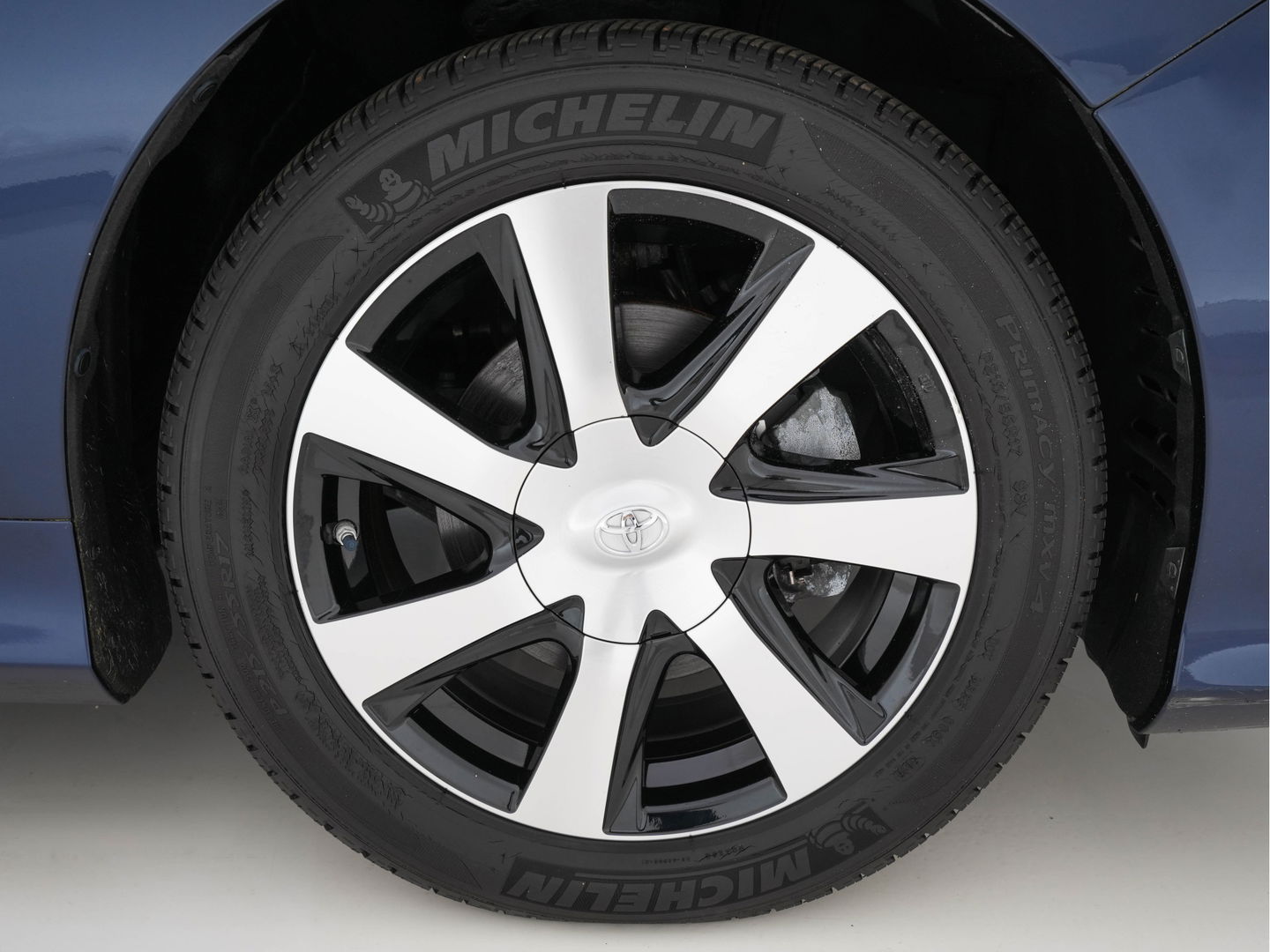 Toyota Mirai FCV Executive [ HYDROGEN ] Aut. *LUXURY-LEATHER | FULL-LED | JBL-SOUNDSYSTEM | CAMERA | KEYLESS | MEMORY-PACK | ADAPTIVE-CRUISE | BLIND-SPOT |  DAB | NAVI-FULLMAP | KEYLESS | DIGI-COCKPIT | COMFORTSEATS | LANE-ASSIST |