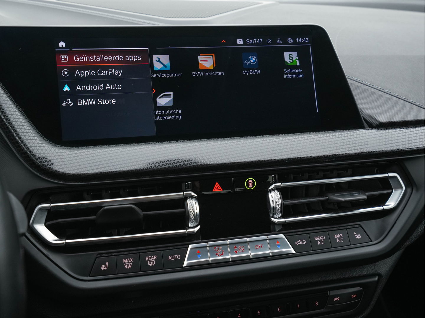 BMW 1-serie 118i High Executive Edition Sport-Line *DAKOTA-FULL-LEATHER | DIGI-COCKPIT | HARMAN-KARDON-AUDIO | FULL-LED | KEYLESS | NAVI-FULLMAP | DAB | CAMERA | ECC | APP.CONNECT | PDC | AMBIENT-LIGHT | CRUISE | SPORT-SEATS | 17"ALU*