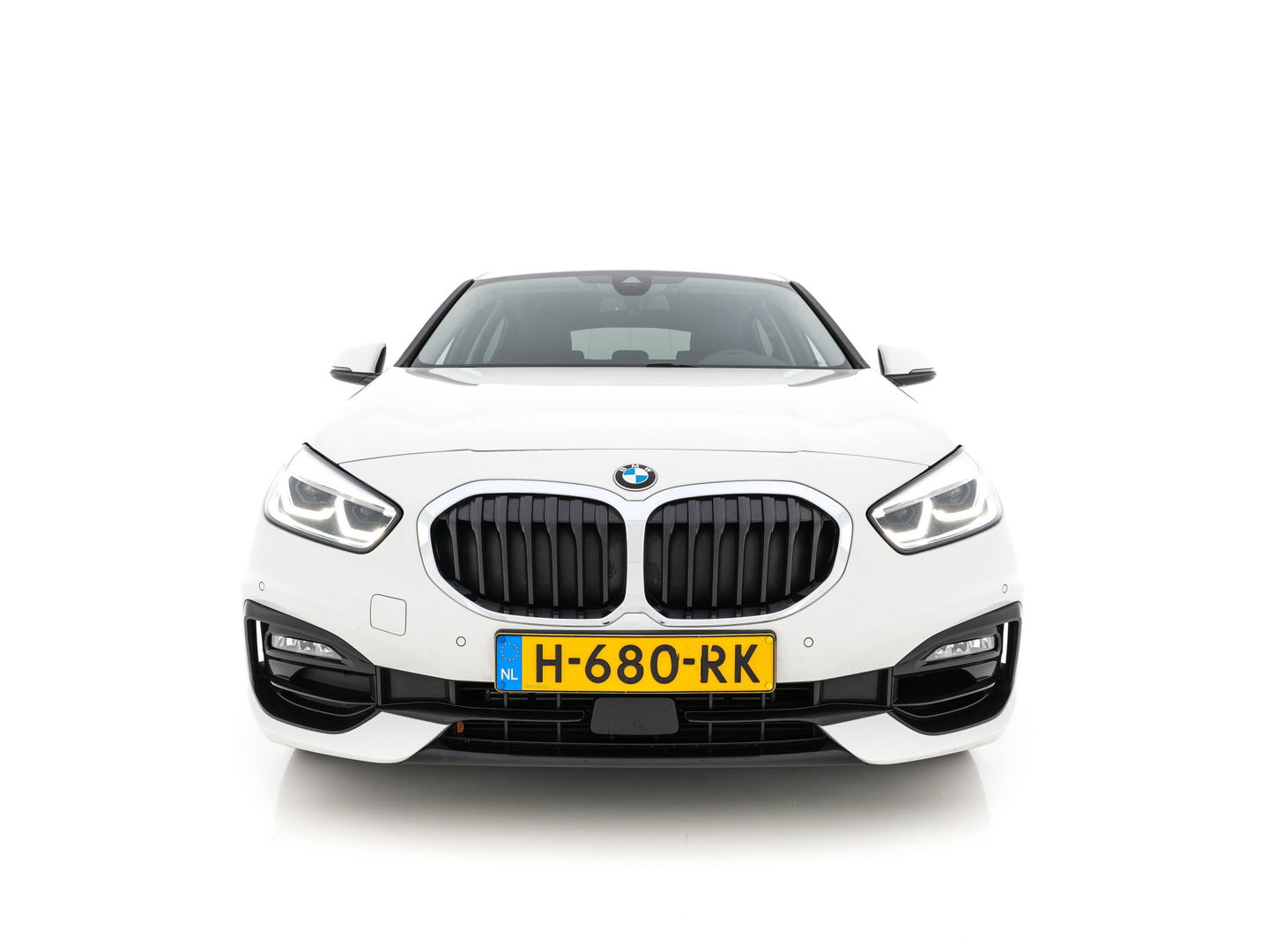 BMW 1-serie 118i High Executive Edition Sport-Line *DAKOTA-FULL-LEATHER | DIGI-COCKPIT | HARMAN-KARDON-AUDIO | FULL-LED | KEYLESS | NAVI-FULLMAP | DAB | CAMERA | ECC | APP.CONNECT | PDC | AMBIENT-LIGHT | CRUISE | SPORT-SEATS | 17"ALU*