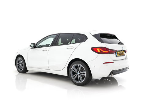 BMW 1-serie 118i High Executive Edition Sport-Line *DAKOTA-FULL-LEATHER | DIGI-COCKPIT | HARMAN-KARDON-AUDIO | FULL-LED | KEYLESS | NAVI-FULLMAP | DAB | CAMERA | ECC | APP.CONNECT | PDC | AMBIENT-LIGHT | CRUISE | SPORT-SEATS | 17"ALU*