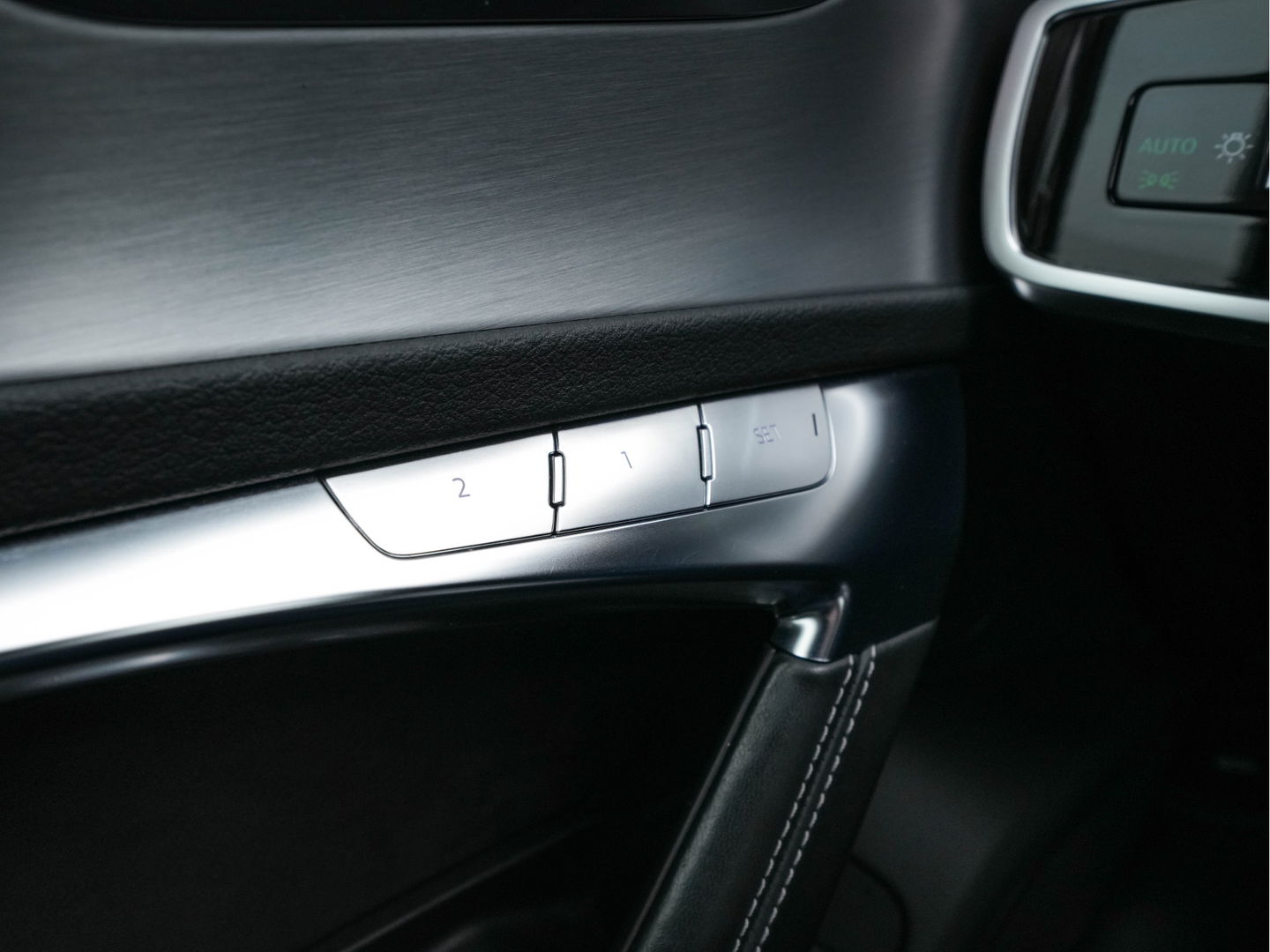 Audi S6 Limousine TDI Quattro Aut. *PANO | VALCONA-FULL-LEATHER | B&O-AUDIO | MATRIX-LED | DIGI-COCKPIT | HEAD-UP | SPORT-SEATS | BLIND-SPOT | LANE-ASSIST | MEMORY-PACK | AIR-SUSPENSION | ADAPTIVE-CRUISE | NAVI-FULLMAP